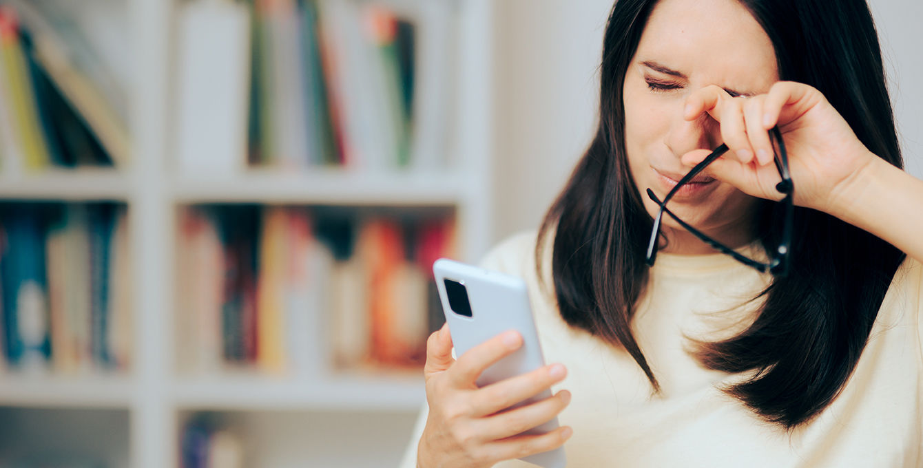 Blog THE MENOPAUSE AND DRY EYE Mentholatum UK